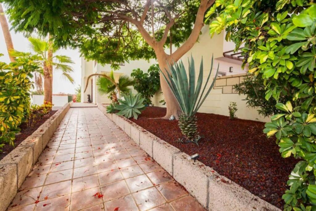 Private Pool 'Villa Vibe Tenerife' Sunset & Ocean View Chayofa Bagian luar foto