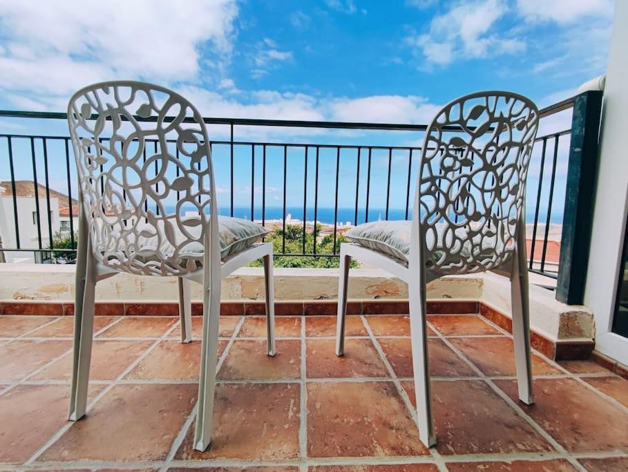 Private Pool 'Villa Vibe Tenerife' Sunset & Ocean View Chayofa Bagian luar foto