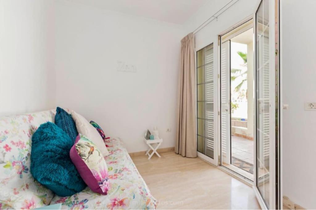 Private Pool 'Villa Vibe Tenerife' Sunset & Ocean View Chayofa Bagian luar foto