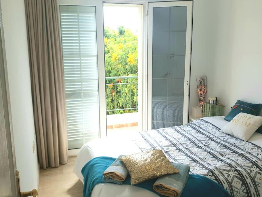Private Pool 'Villa Vibe Tenerife' Sunset & Ocean View Chayofa Bagian luar foto